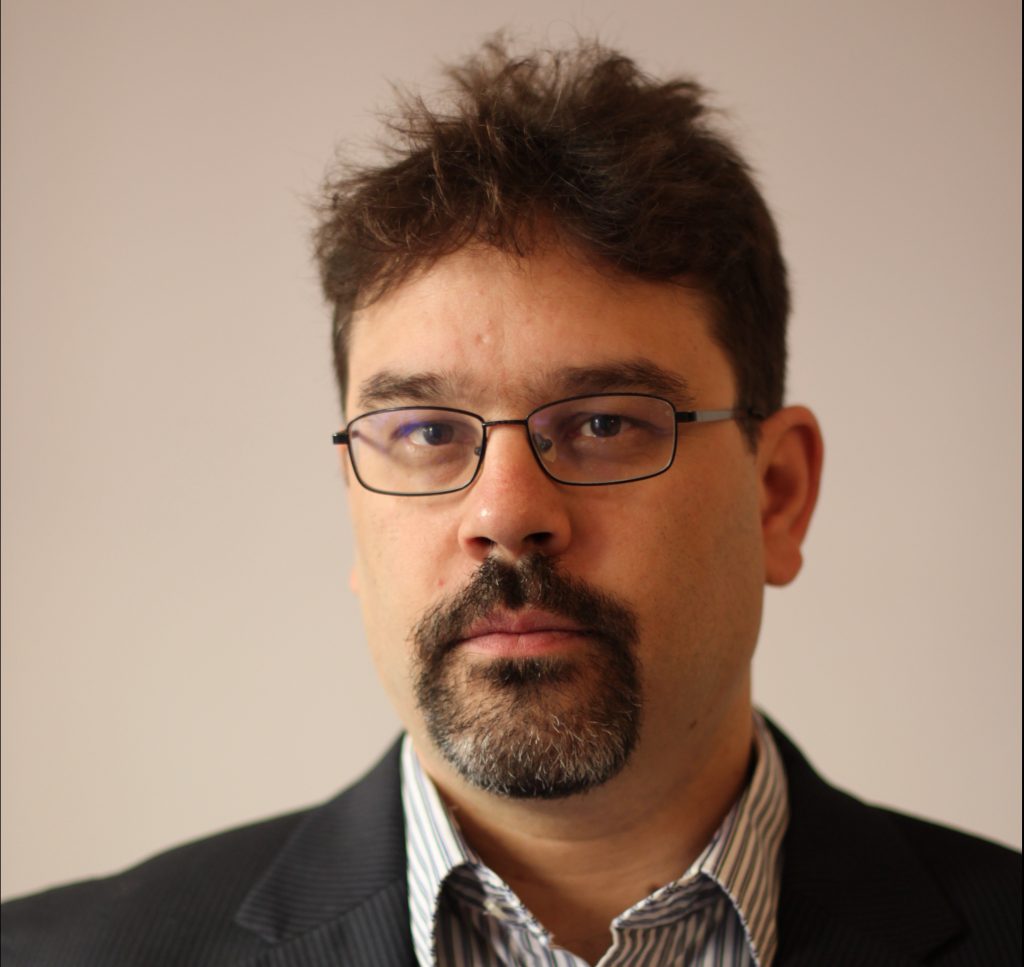 László Oroszlány