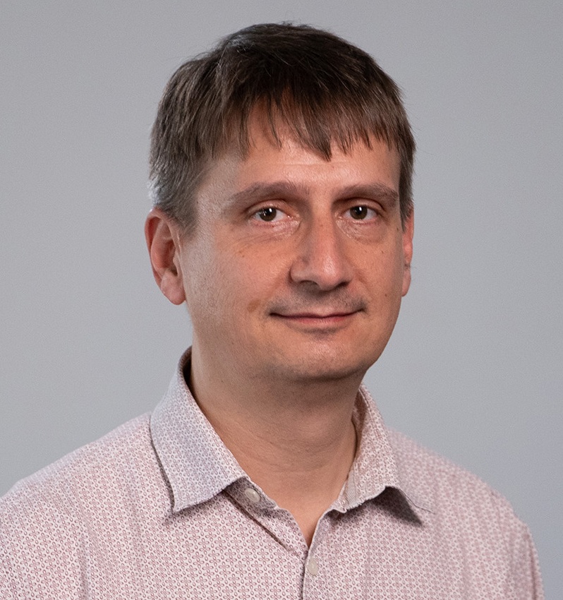 Jakobi Ákos Dr.