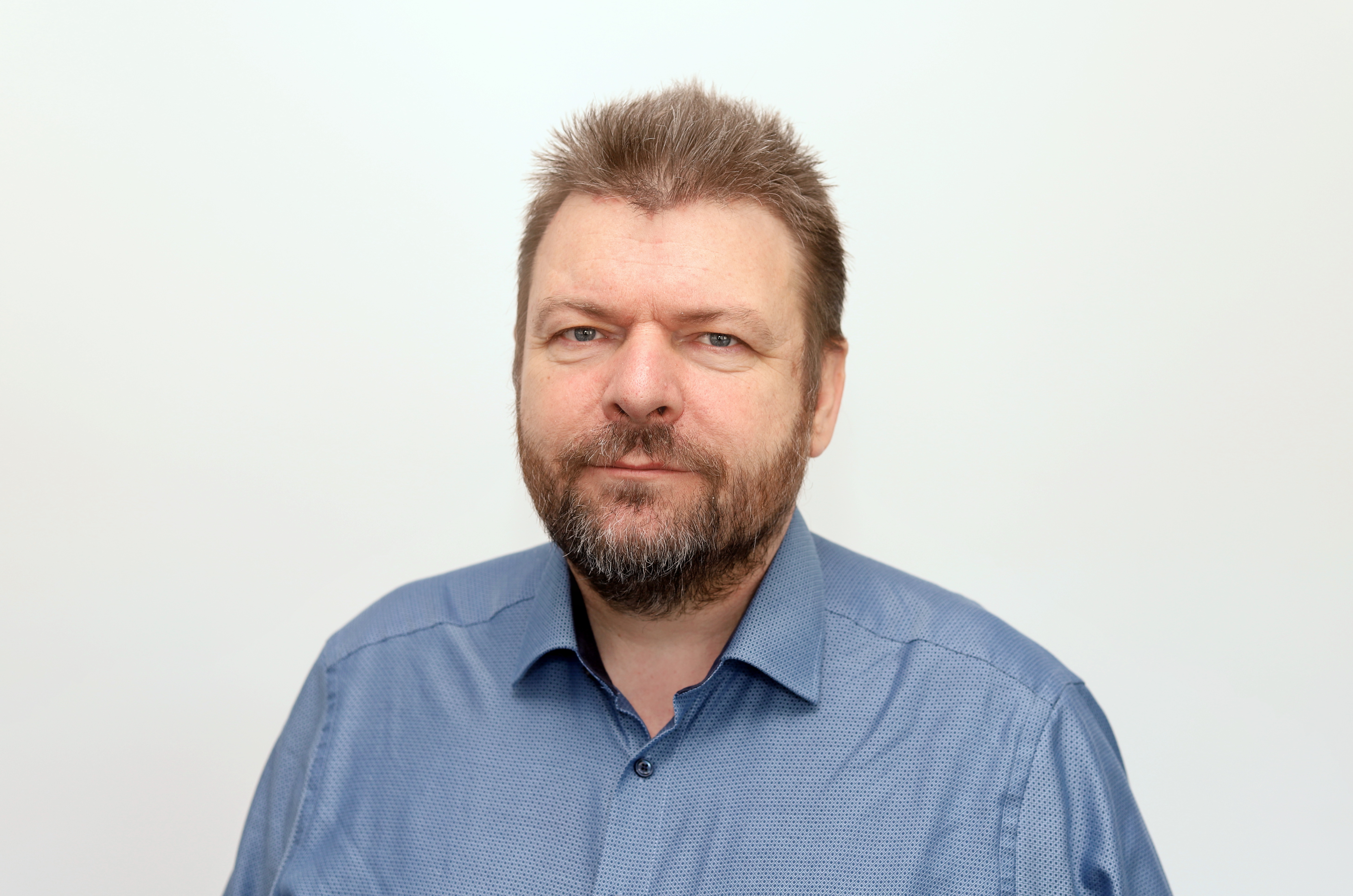 Dr. Kovács Béla 